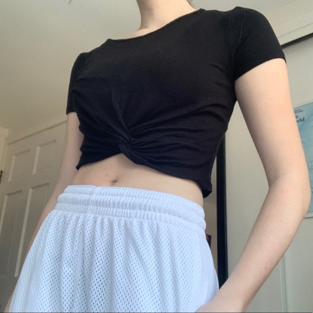 Black Gaze crop top